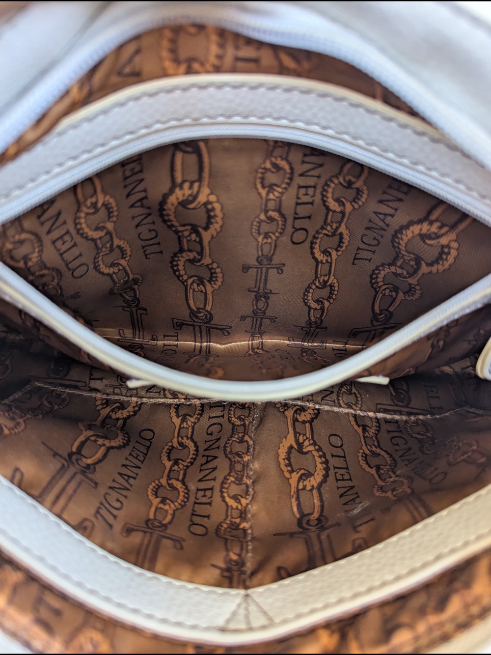 Tignanello Pale Beige Leather Shoulder Bag with Front Zip Pocket - Picture 11 of 13